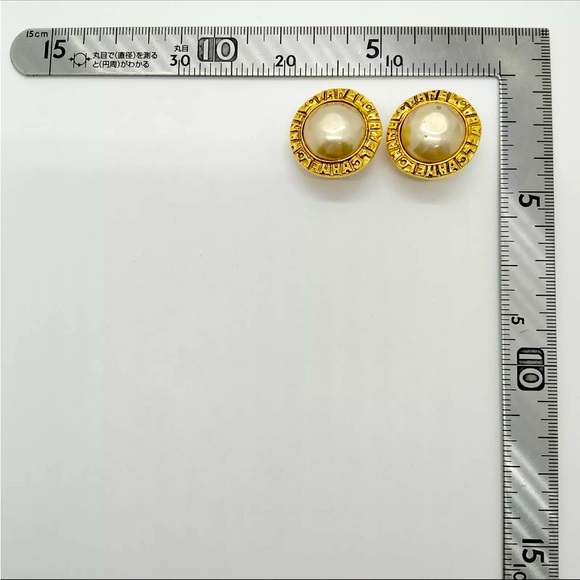 Authentic Chanel Gold plated with Pearl Earrings - Picture 8 of 12